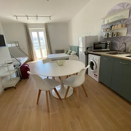 G's Apartment *